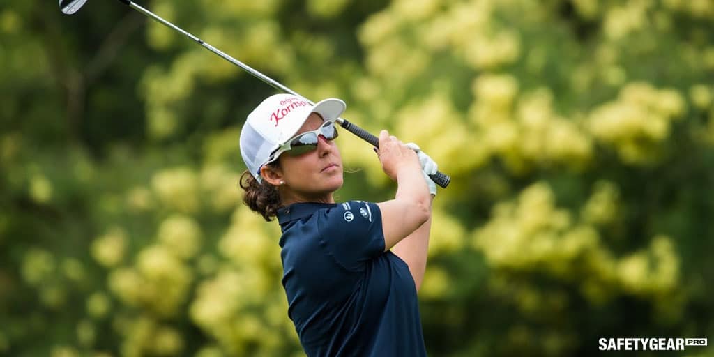 golf player wearing prescription sports sunglasses