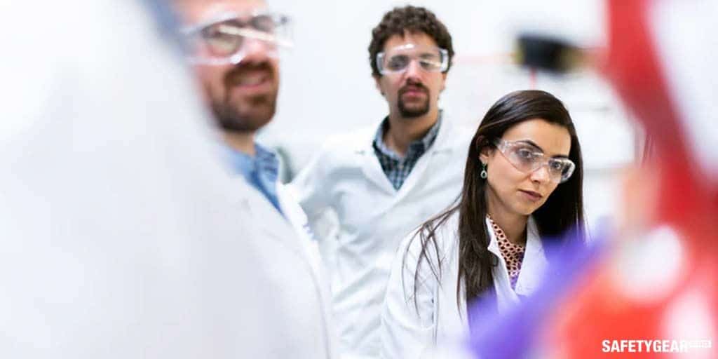 use of goggles in laboratory