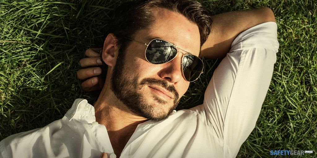 man wearing Ray Ban Sunglasses