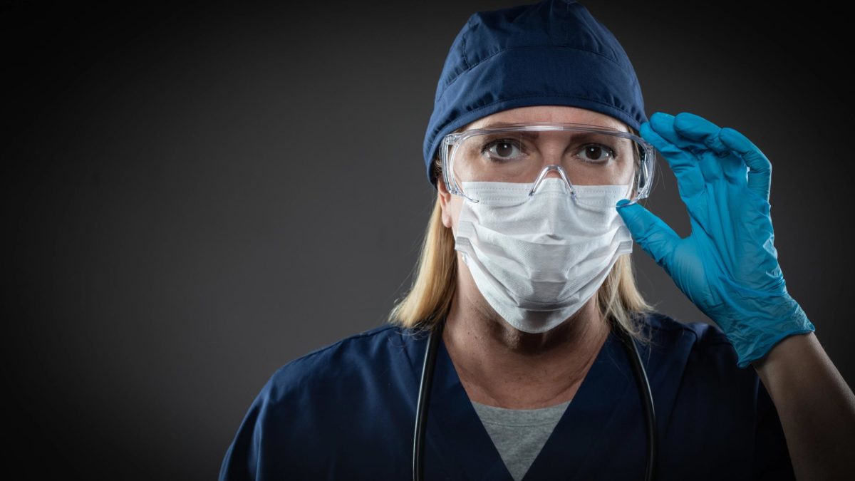 Why Surgeons Need Medical Eye Protection | Safety Gear Pro