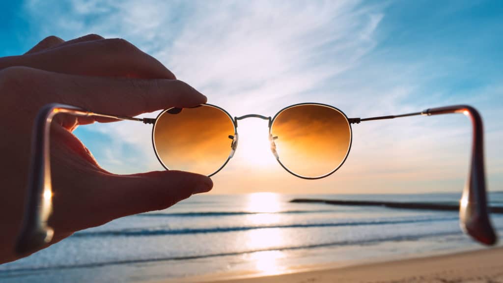 Steps To Test Your Sunglasses for UV Protection Header